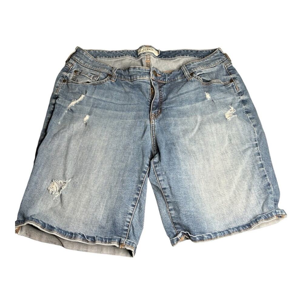 Torrid Light Wash High Rise Bermuda Denim Shorts Plus Size 20